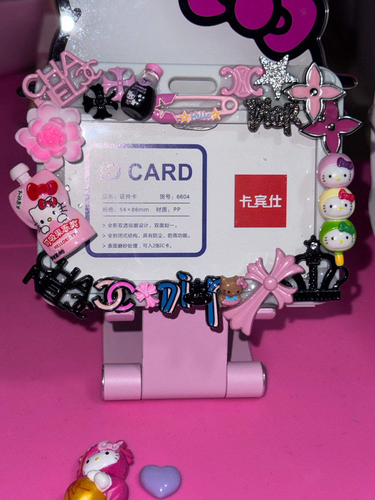 CUSTOM JUNK BADGE HOLDER